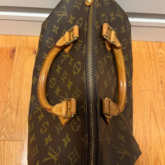 Authentic Louis Vuitton Speedy 30 - Picture 6 of 14